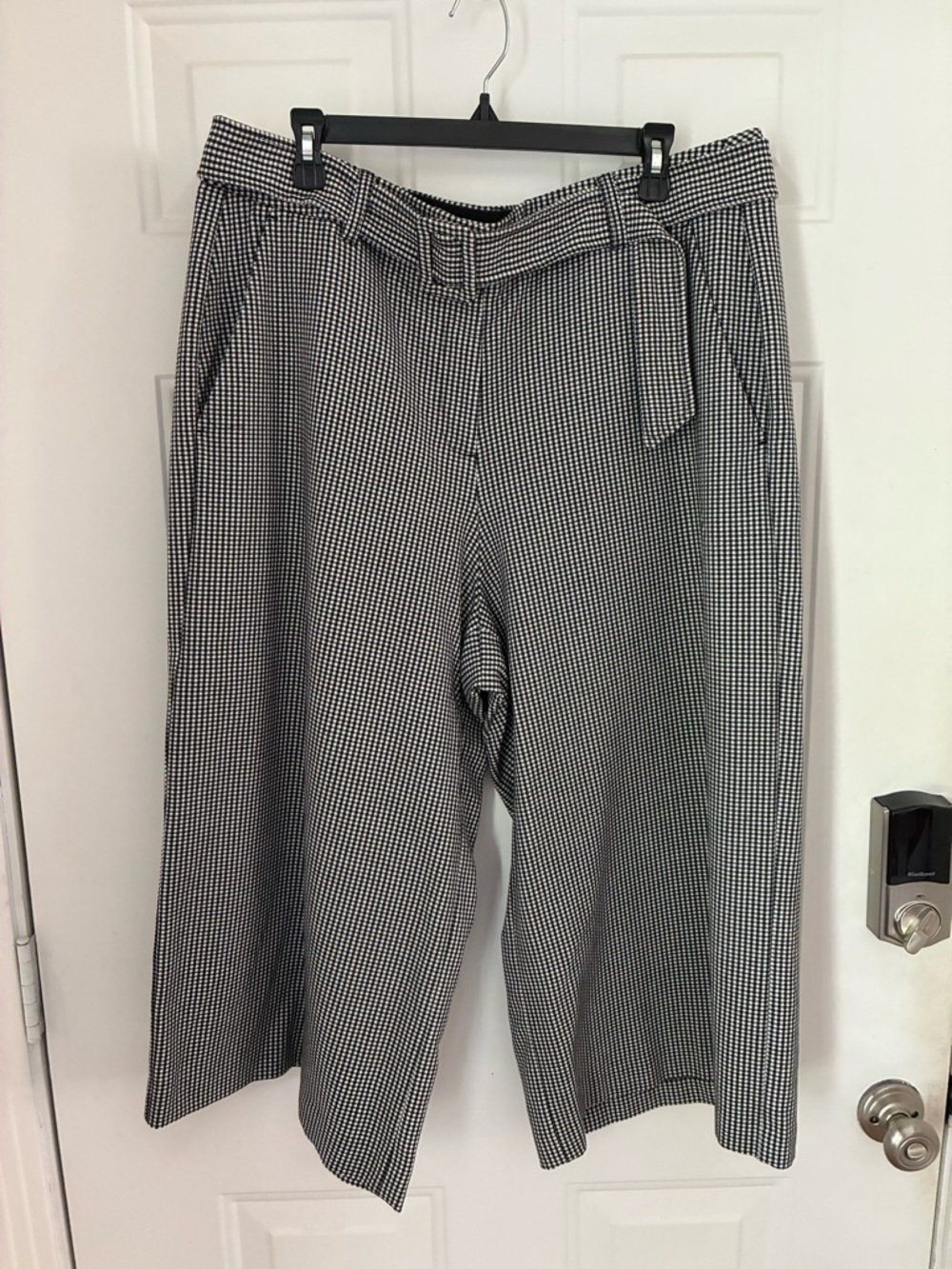 Lane Bryant High-Waist Black & White Gingham Wide-Leg Cropped Pants with Belt